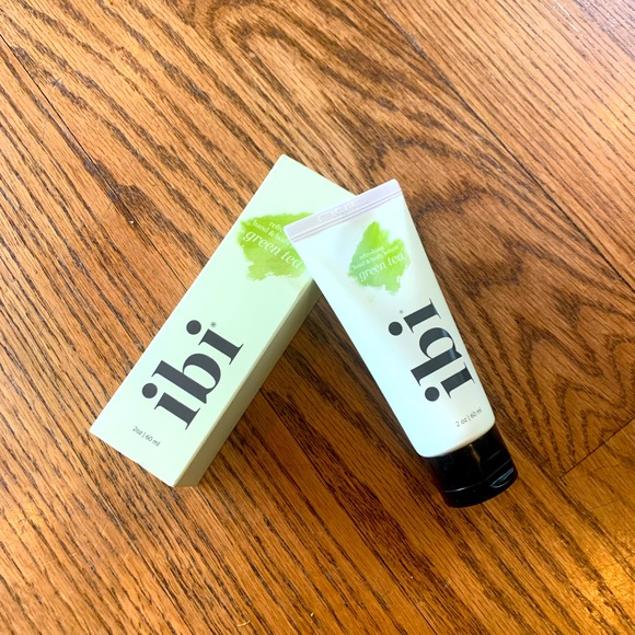 Ibi Green Tea Hand Lotion - Picture 2 of 2
